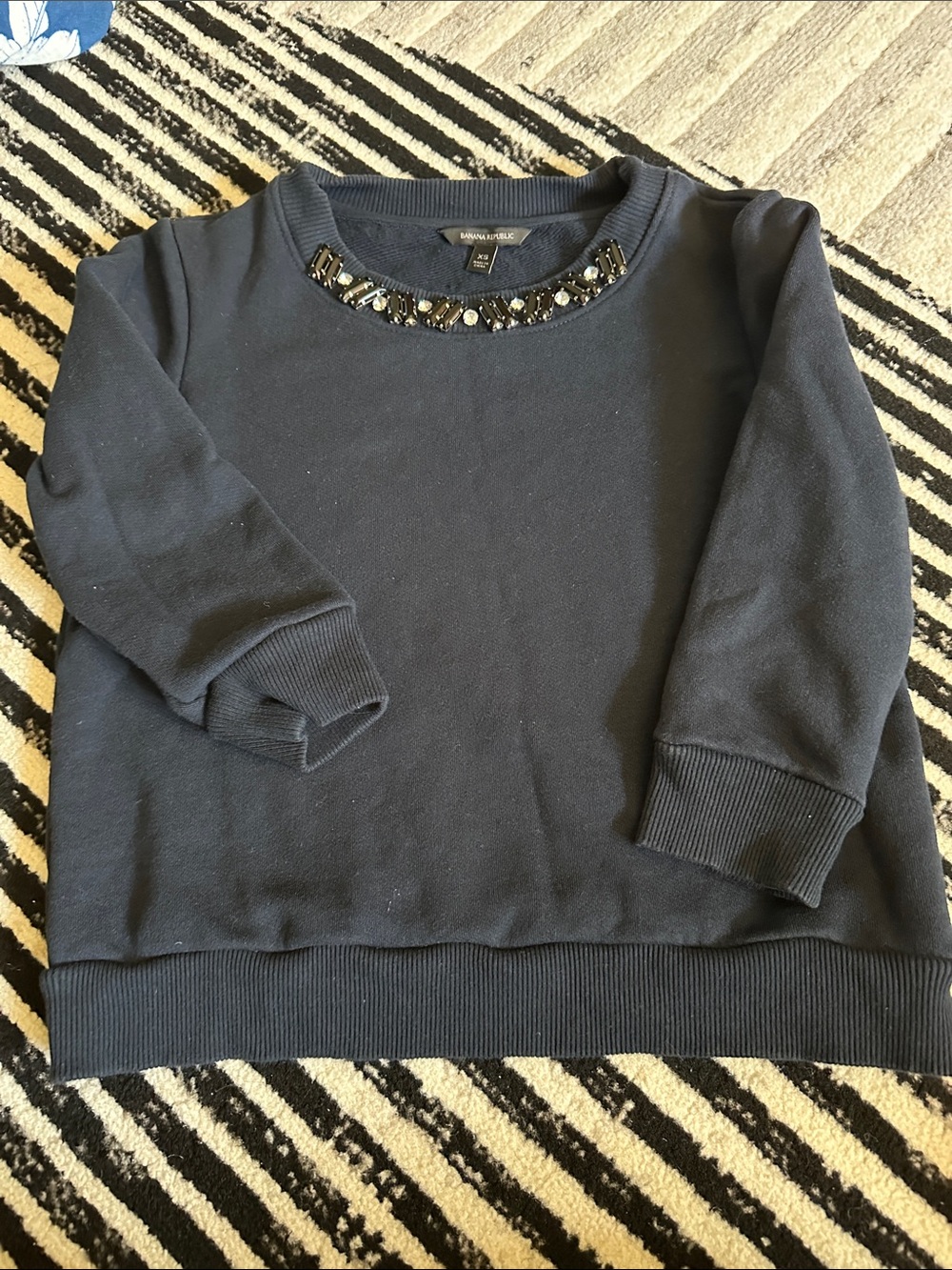 Banana republic jeweled pull over. Xs